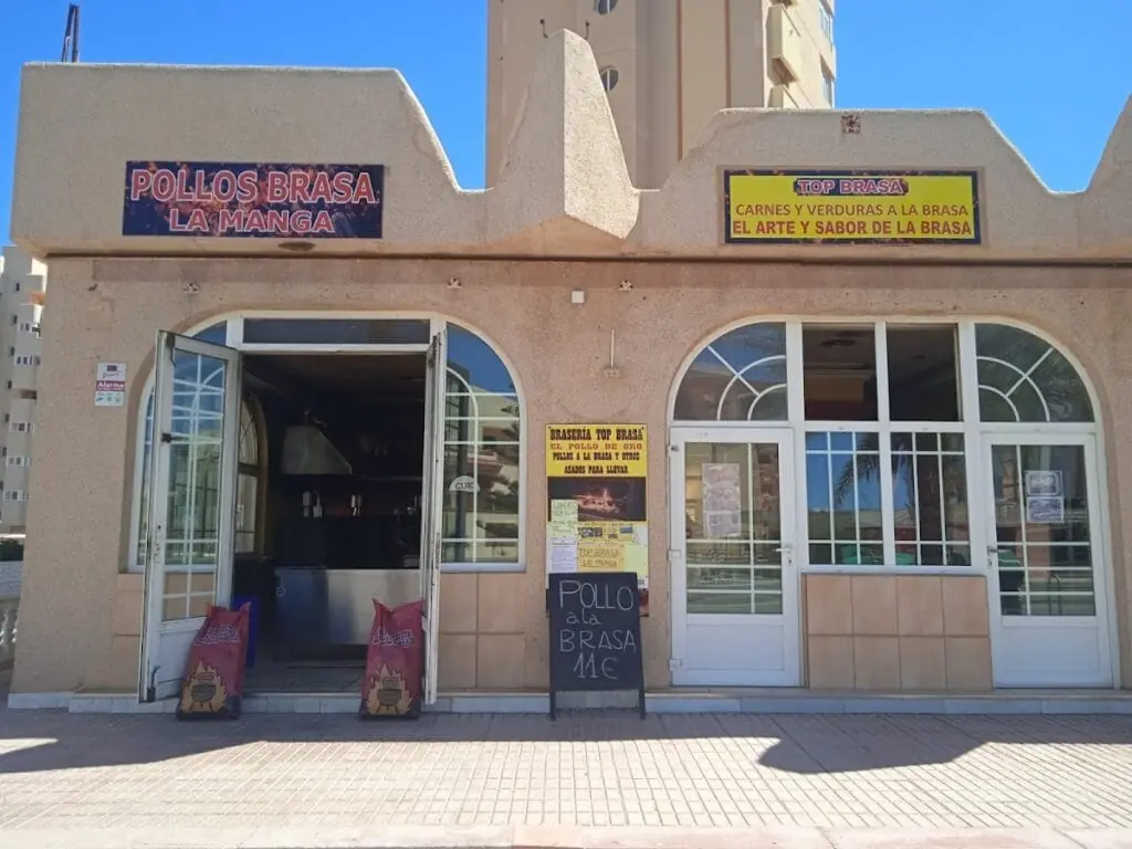 Pollos Brasa La Manga en Topbrasa, Av. Gran Vía de La Manga, s/n, Urbanización Copacabana, km 2,5, 30380 La Manga, Murcia, España