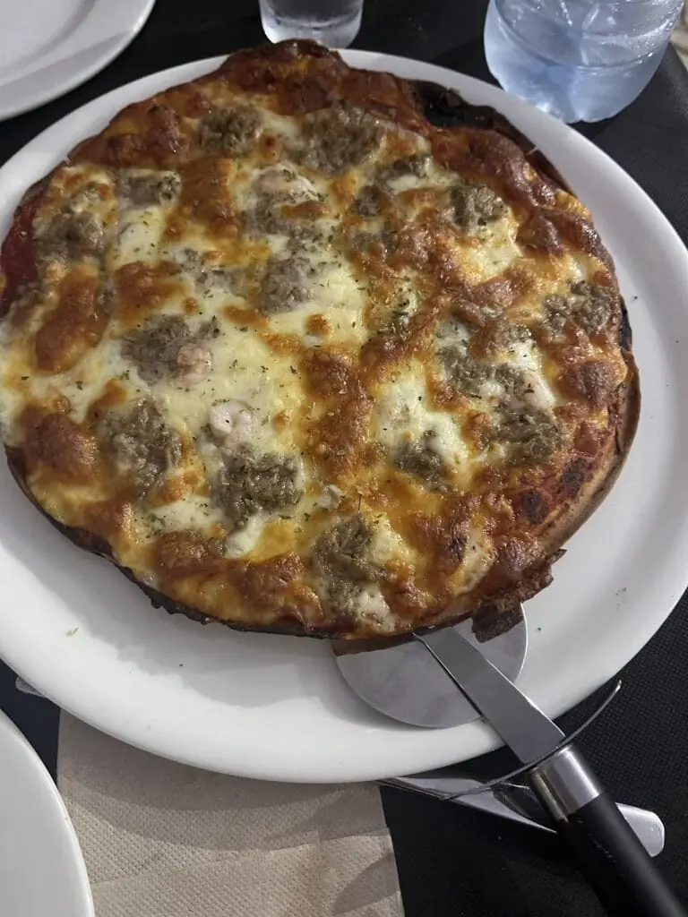 RESTAURANTE-PIZZERÍA El Capriccio del Perlita. en Plaza Bohemia, 1, entorno del km 3,2, 30380 La Manga del Mar Menor, Murcia, España