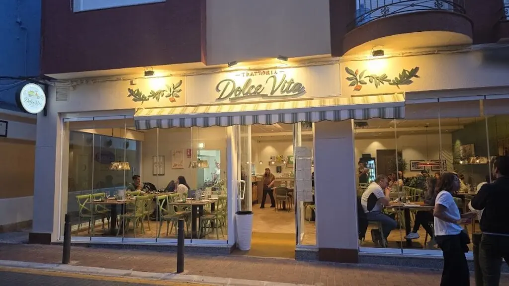 Trattoria Dolce Vita en C. Marín, 8, 30370 Cabo de Palos, Murcia, España