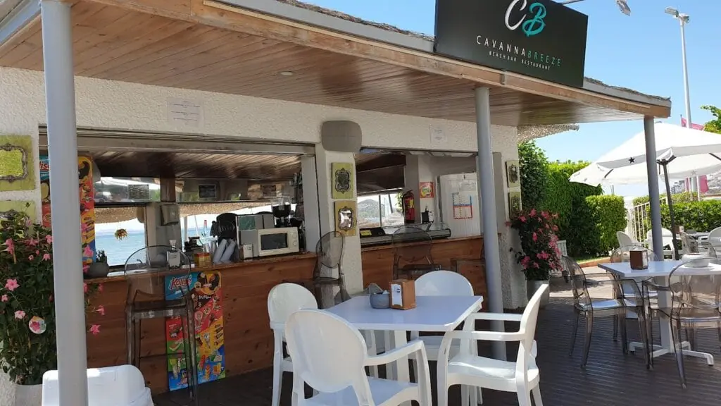 Chiringuito Cavanna Breeze en Pl. del Cavanna, 30380 La Manga, Murcia, España