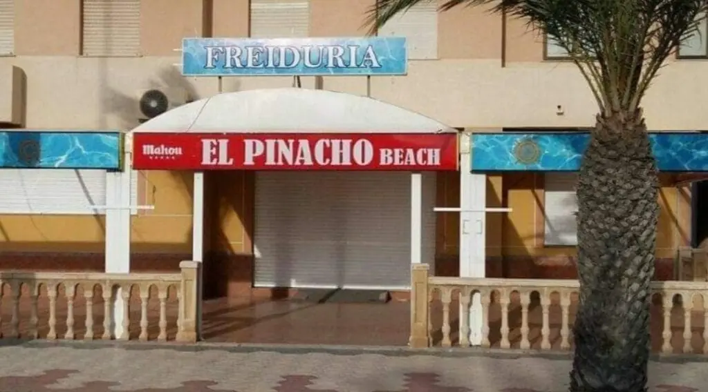 Pinacho Beach en El Pinacho Beach, Gran Vía de la Manga, Cartagena, España