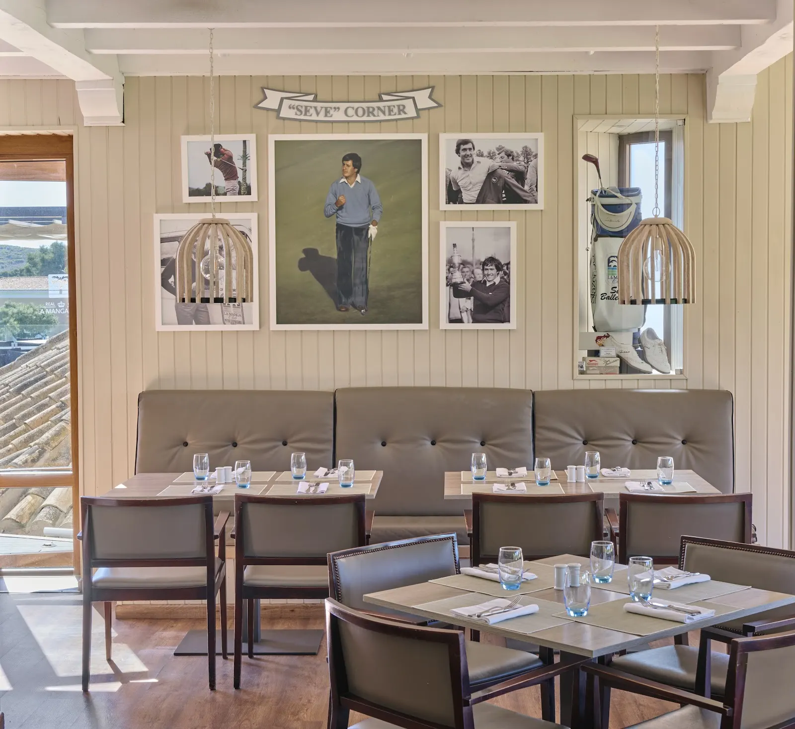Vistas al campo de golf desde 37 Spike & Sports Bar en La Manga Club