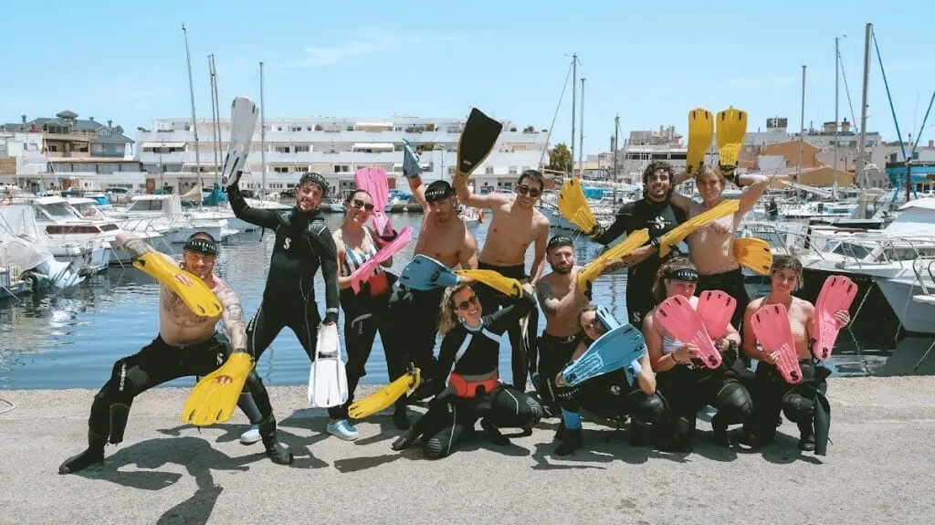 Fachada de Albadive Diving & experiences en Los Belones