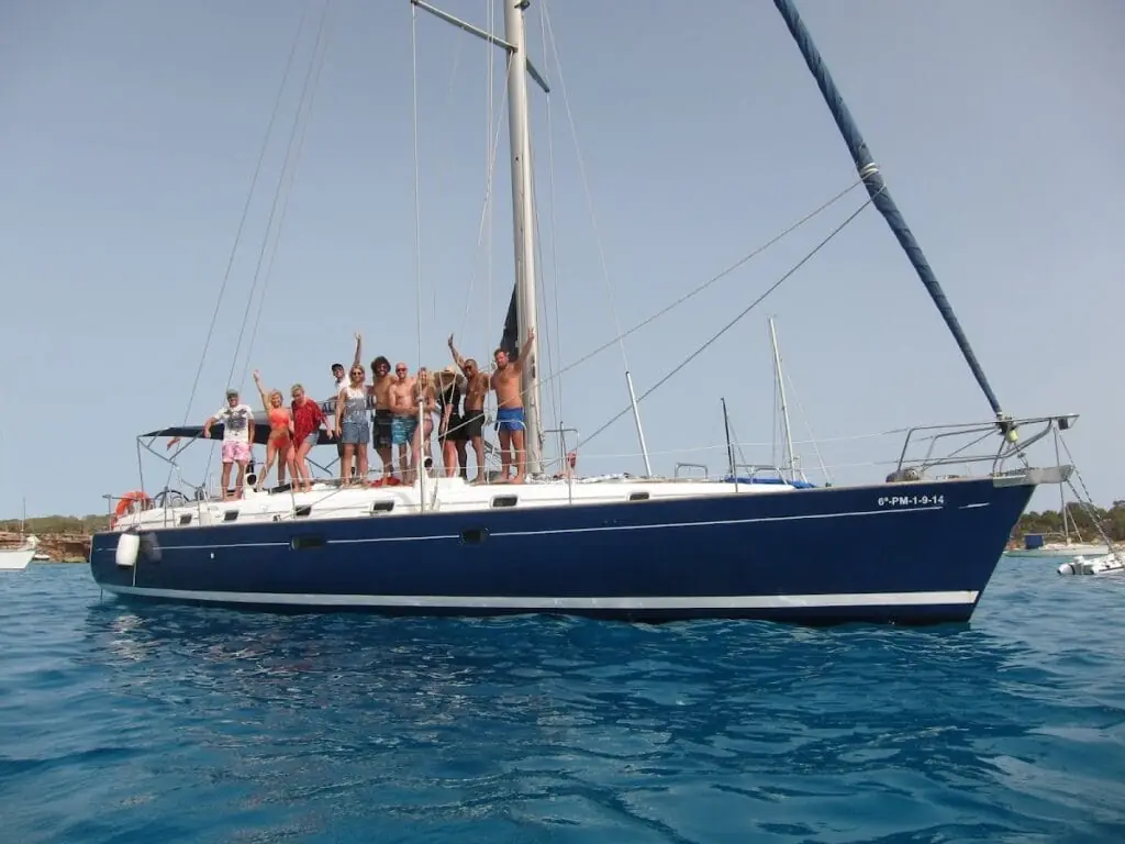 Velero Beneteau Oceanis 50 de Alina Sailing, Puerto Tomás Maestre