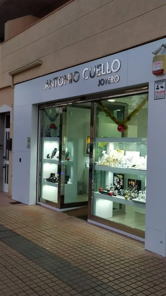 Antonio Cuello Joyero – joyería y relojería con taller propio en Los Belones, imagen 1