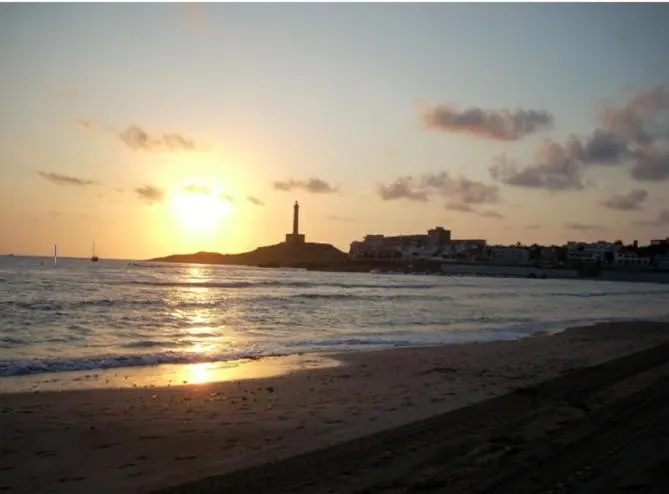 Atardecer sobre el mar visto desde la terraza del apartamento en Cabo de Palos