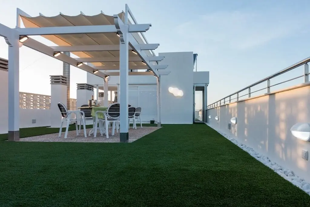 Terraza en azotea de Apartamentos Maria Guerrero en la Calle Sirio