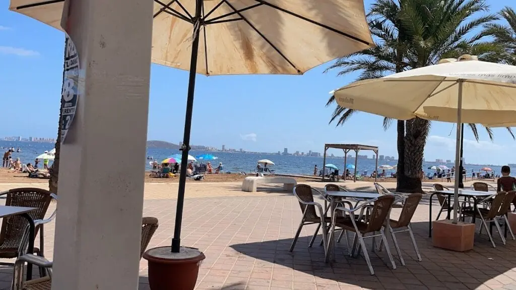 Fachada de Arena Cafe en Mar de Cristal