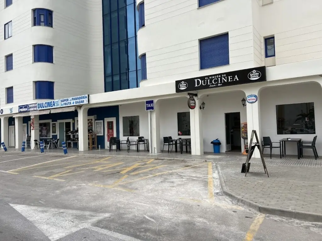 Autoservicio y Cafeteria Dulcinea en La Manga del Mar Menor — imagen 1