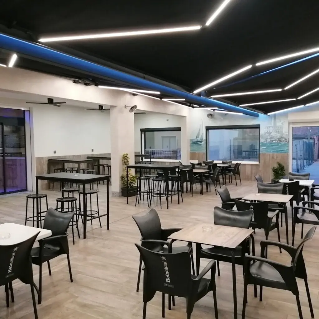 Fachada de Belones Bar en Los Belones