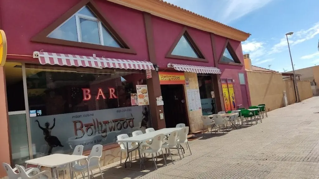 Bollywood Indian Restaurant en el centro de Los Belones
