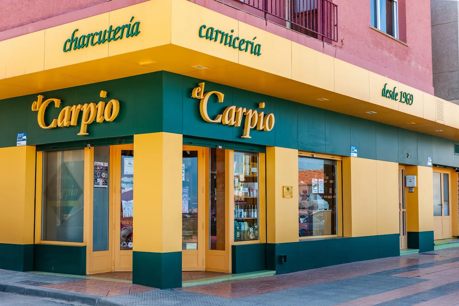 Pollo asado para llevar de Carnicería El Carpio