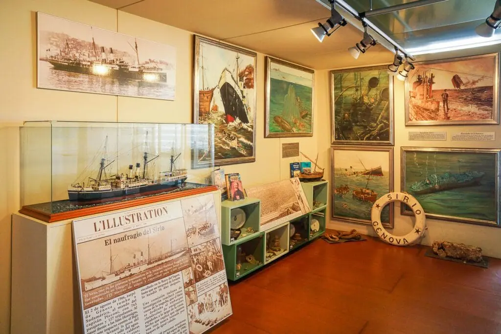 Sala dedicada al naufragio del Sirio en el Centro de Visitantes de Cabo de Palos