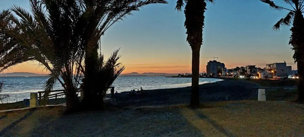 Ambiente de playa en Chiringuito Estació Playa