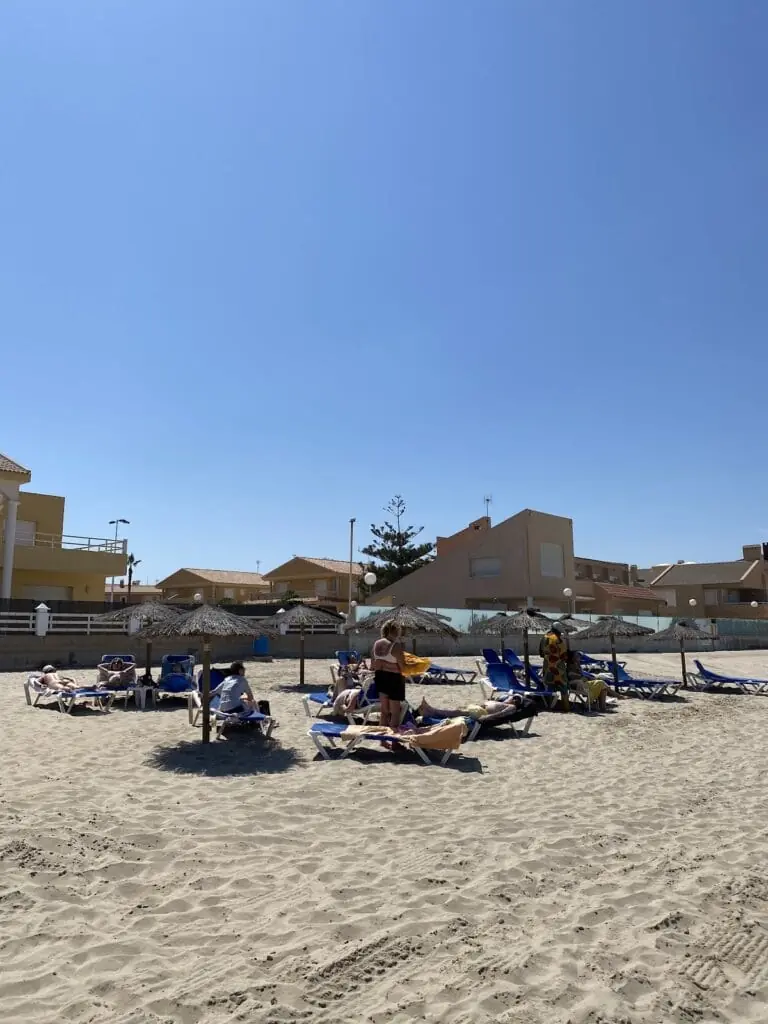 Plato de arroz en Chiringuito Odesa Beach, La Manga
