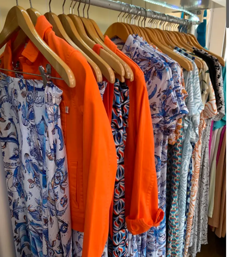 Ropa de mujer en Colores, Plaza Bohemia