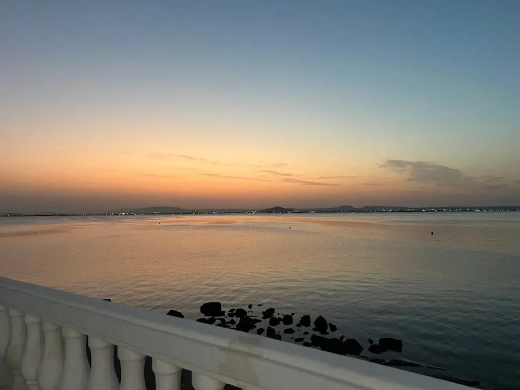 Vistas al Mar Menor desde La Manga cerca de Don Papeo