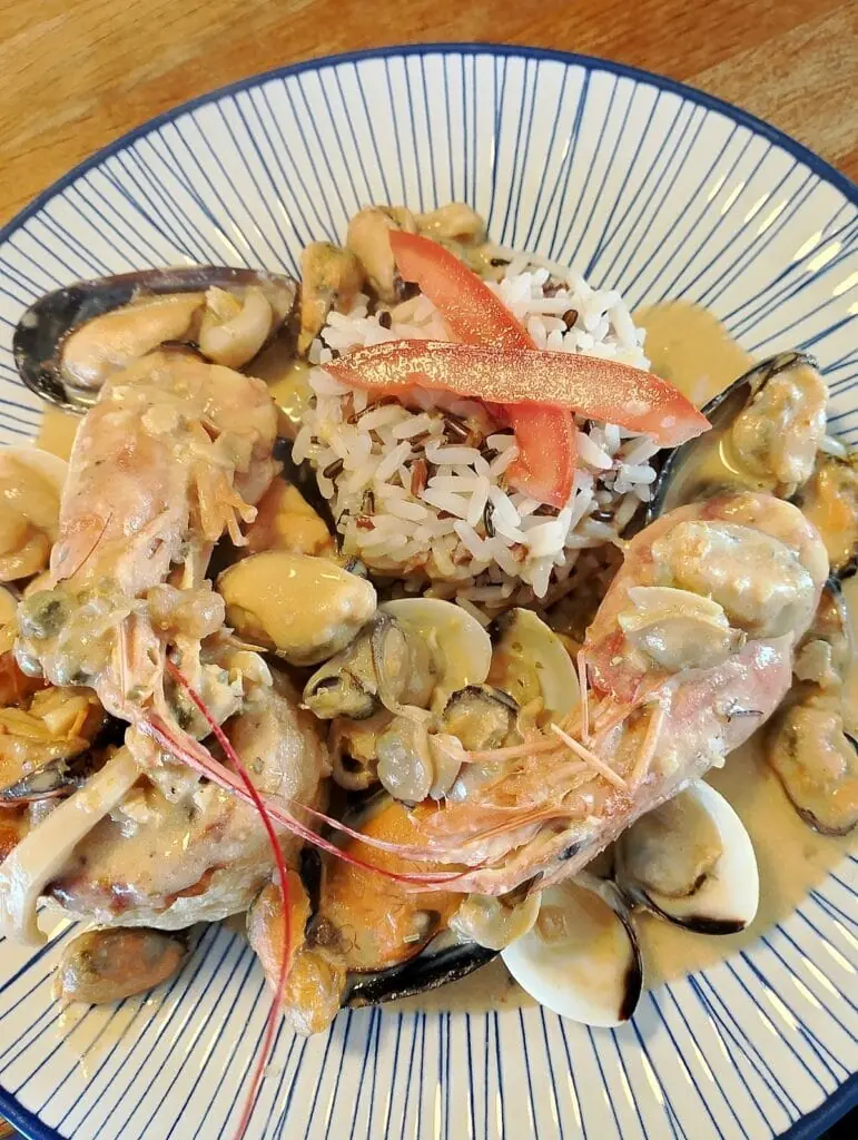 Plato servido en El Cabo, Cabo de Palos