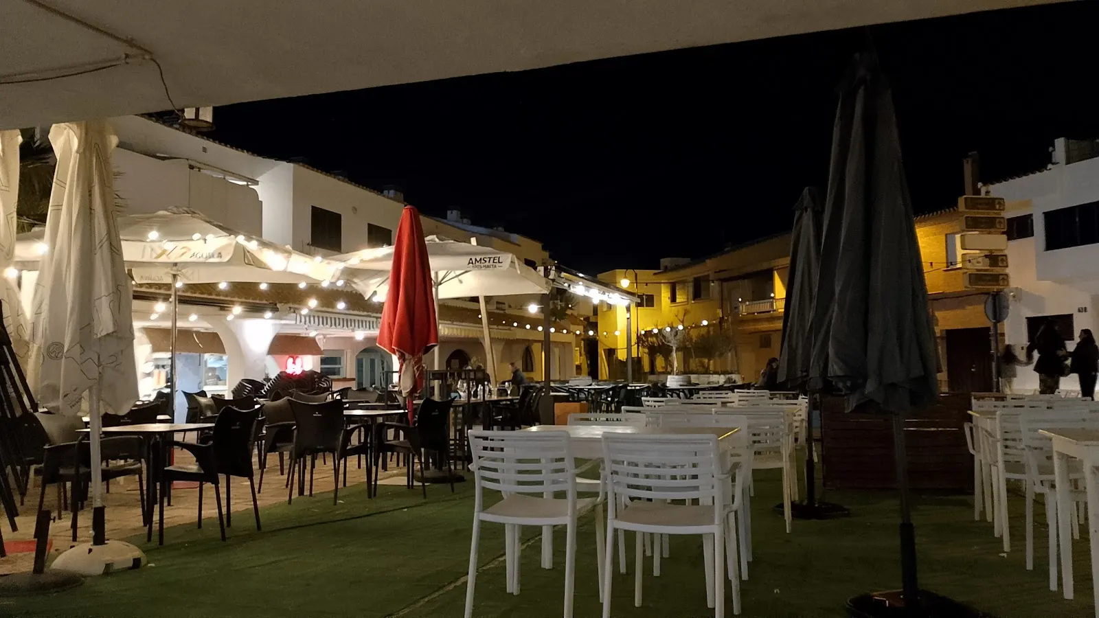 Interior de El Cabo, Plaza Virgen del Mar