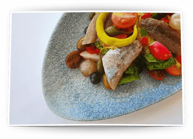 Plato de pescado de El Camarote de la Martinique en La Manga