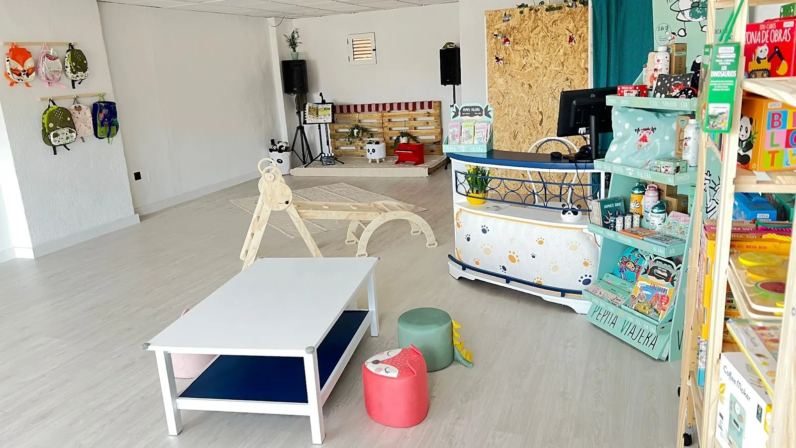 Actividad de niños en El Circo de Hugo