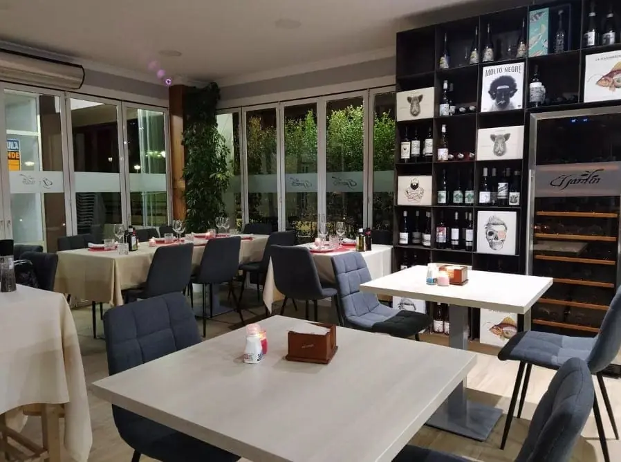 Terraza de Restaurante El Jardín en La Manga