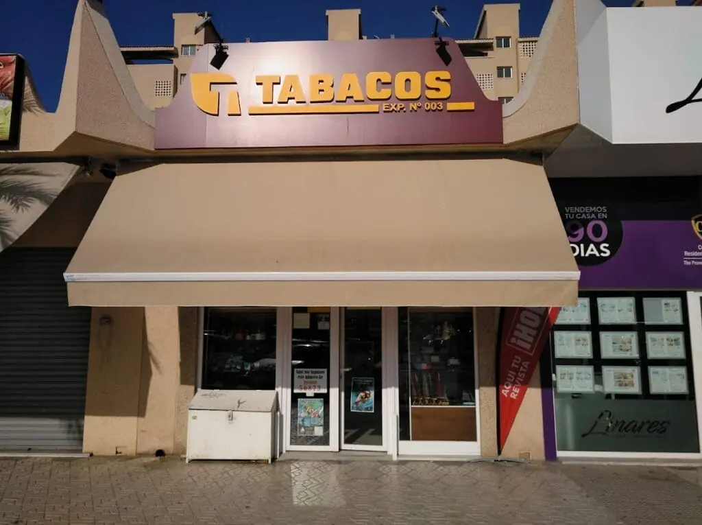 Fachada de Estanco La Manga 3 en Urbanización Copacabanna