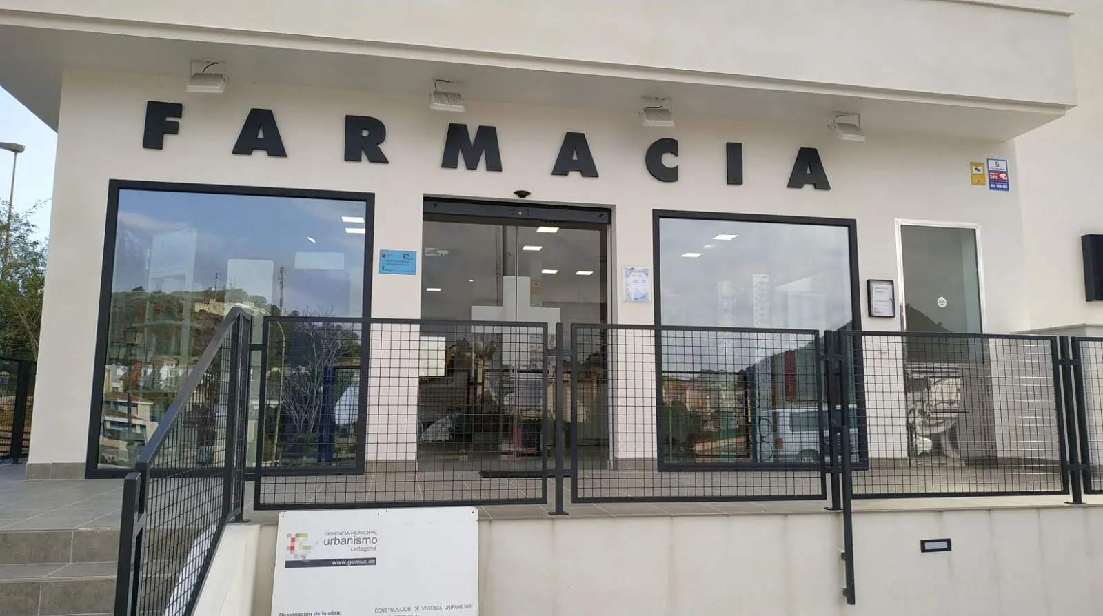 Mostrador de Farmacia La Manga Club en La Manga Club
