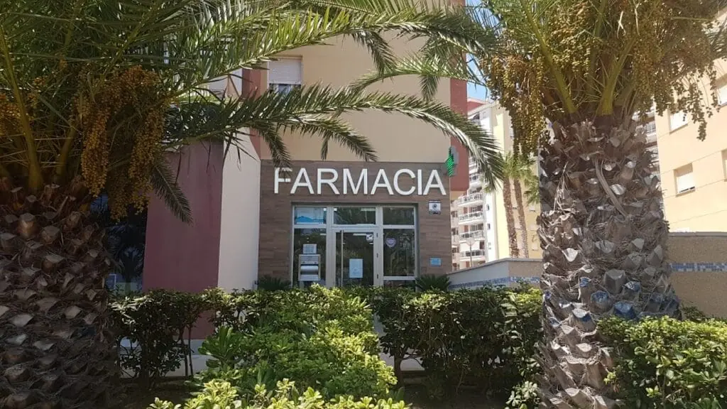 Fachada de Farmacia Veneziola en La Manga
