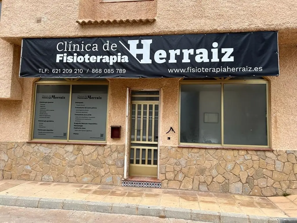 Camilla de fisioterapia en Clínica Herraiz