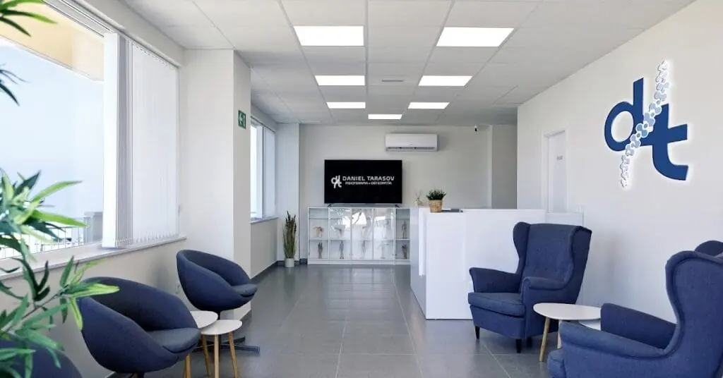 Sala de tratamiento de Fisioterapia y Osteopatía Daniel Tarasov, La Manga