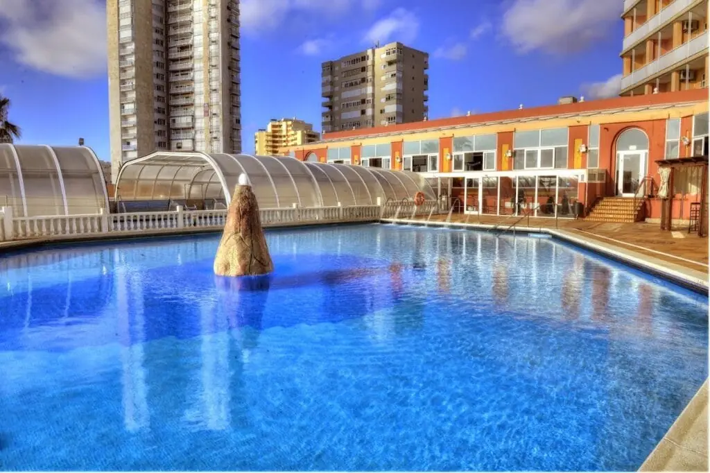 Habitación con balcón de Hotel&Spa Entremares en La Manga del Mar Menor
