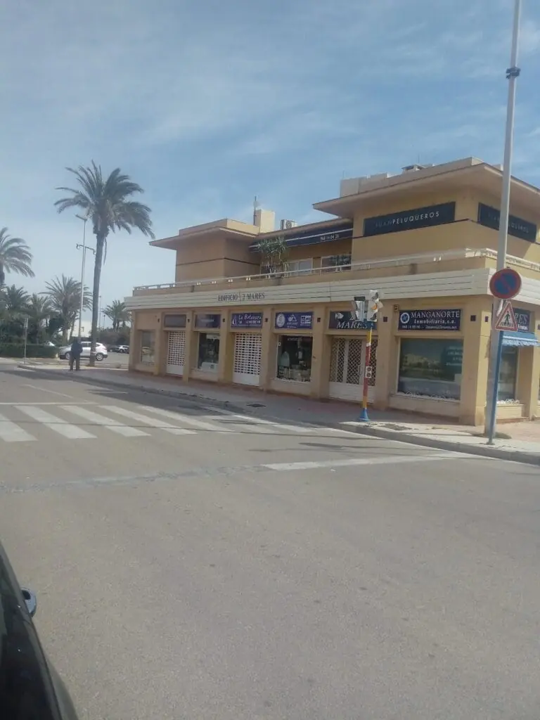 Zona de peinado de Juan Peluqueros en La Manga
