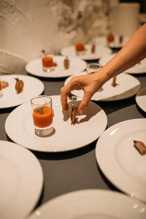 Aperitivo servido en un evento de La Birdie Catering en Los Belones, Murcia