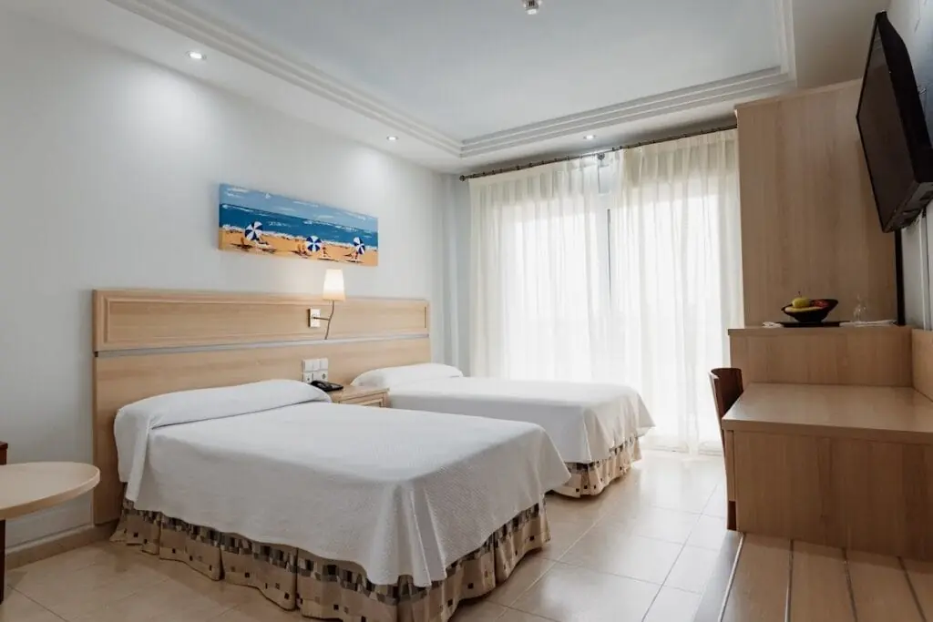 Habitación doble de Las Gaviotas Hotel, km 2 de La Manga