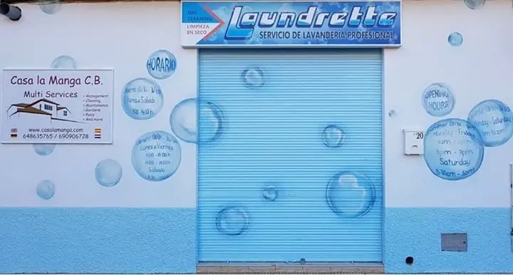 Fachada de Los Belones Laundrette en Los Belones