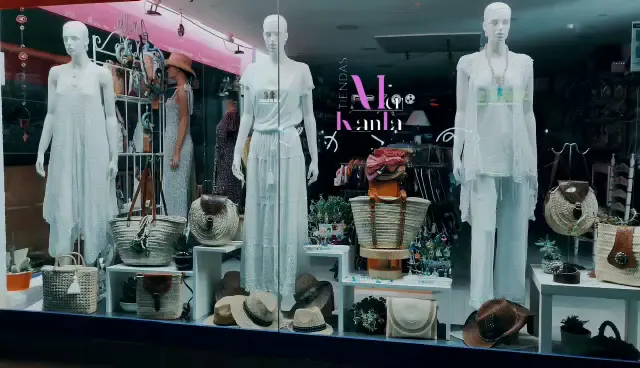 Interior de MenKantA TiendaS, La Manga del Mar Menor