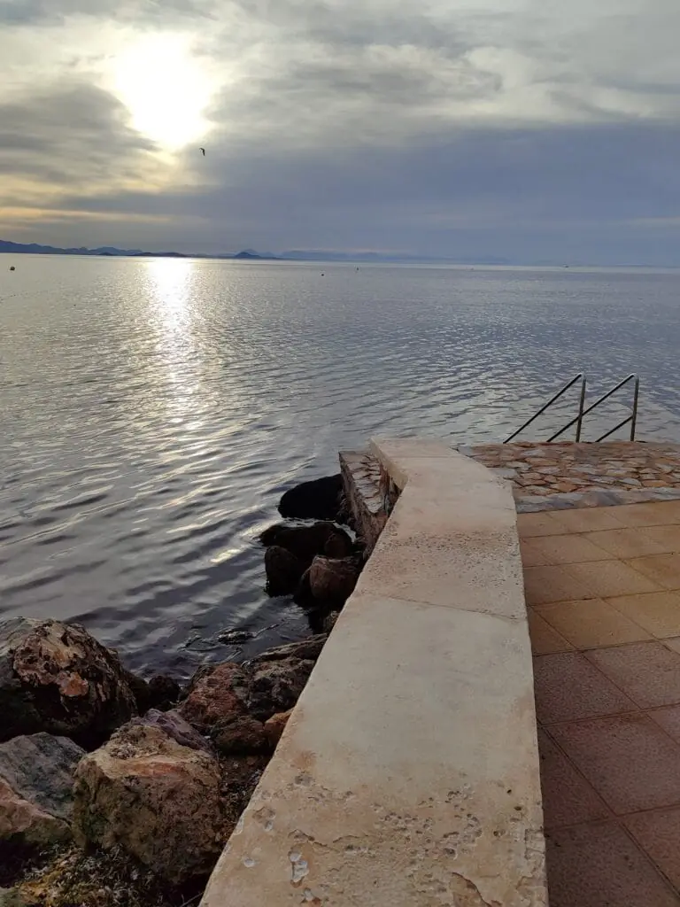 Entorno urbano del norte de La Manga desde el mirador