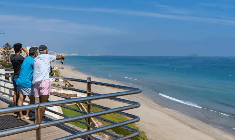 Vista de 360 grados del Mediterráneo y el Mar Menor desde Monteblanco