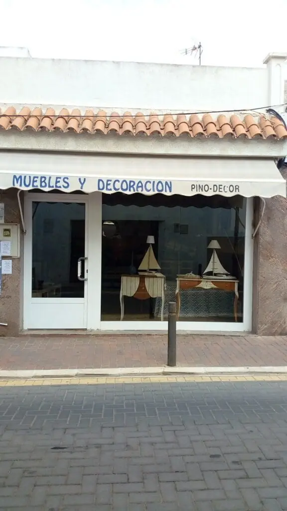 Fachada de Pino Decor en Calle Marín, Cabo de Palos