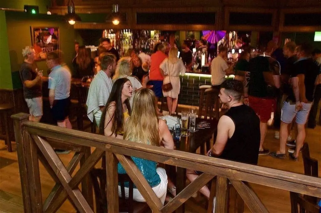 Fachada de Mulligan's Irish Pub en La Manga Club