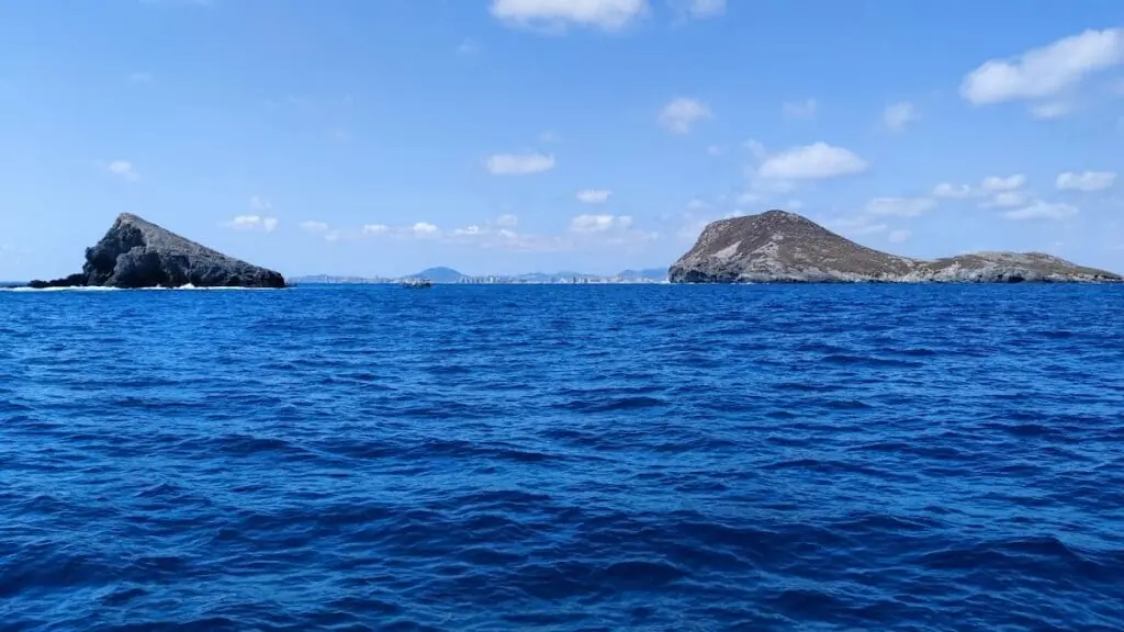 Taller técnico de equipos de buceo de Mundo Activo