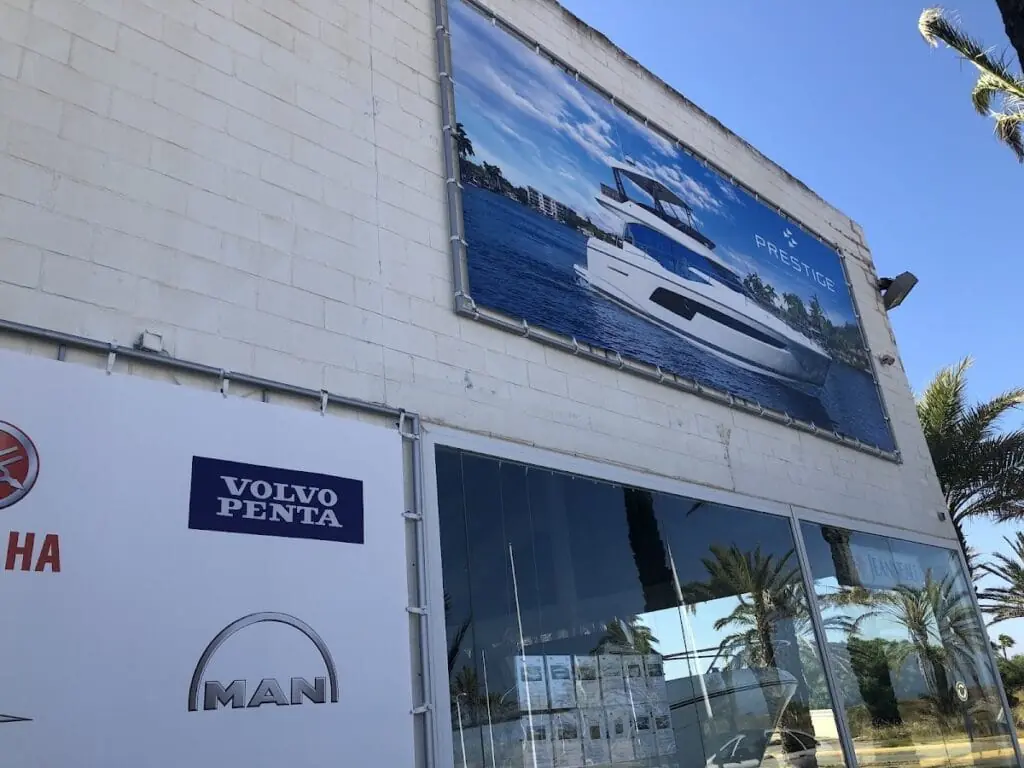 Exposición de barcos nuevos en Náutica Navemar