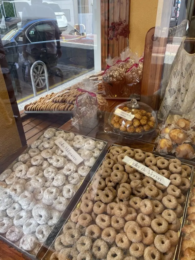 Pan y repostería artesanal en Panadería Busquets