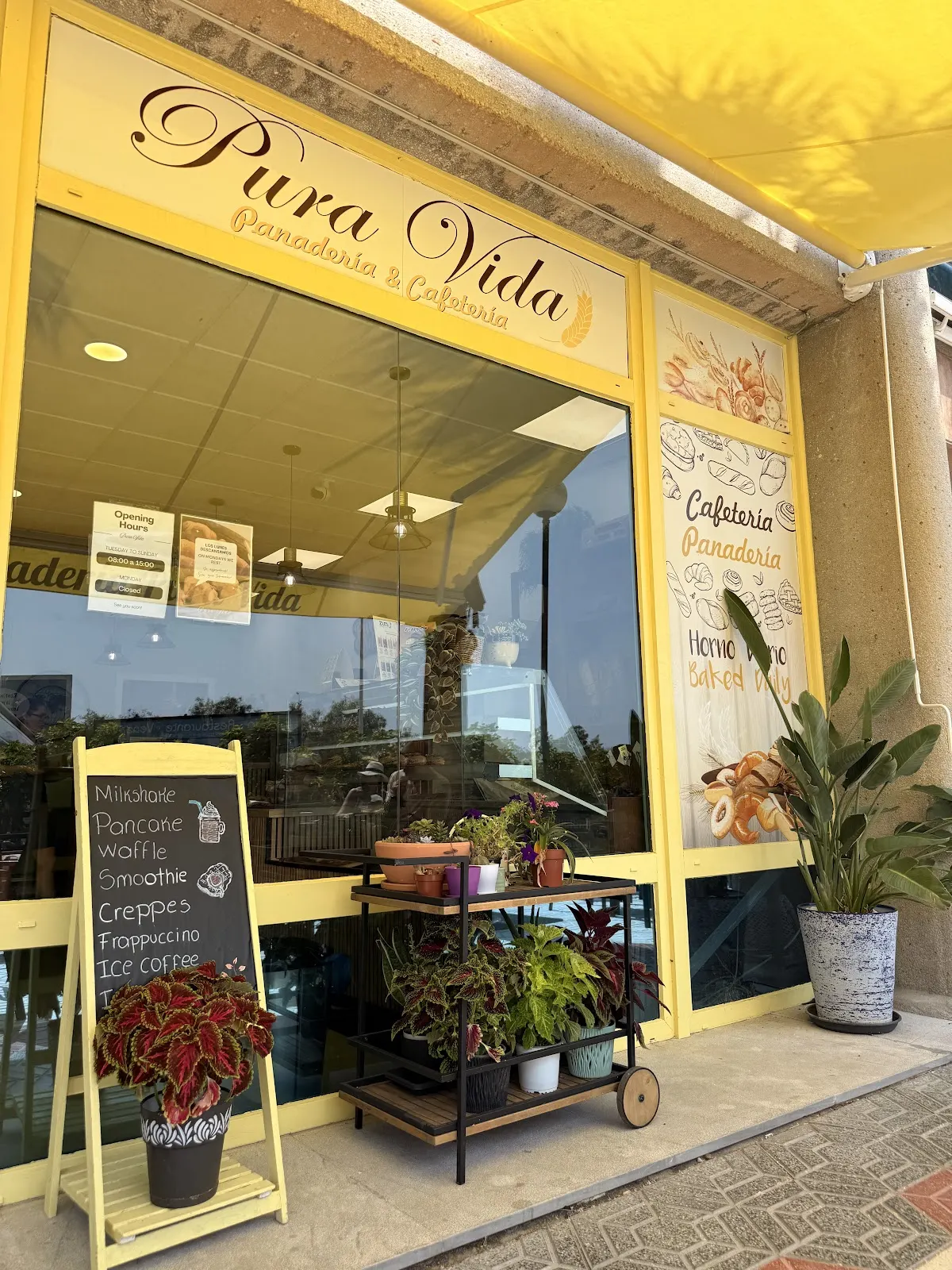 Productos de Panadería Cafetería Pura Vida en La Manga