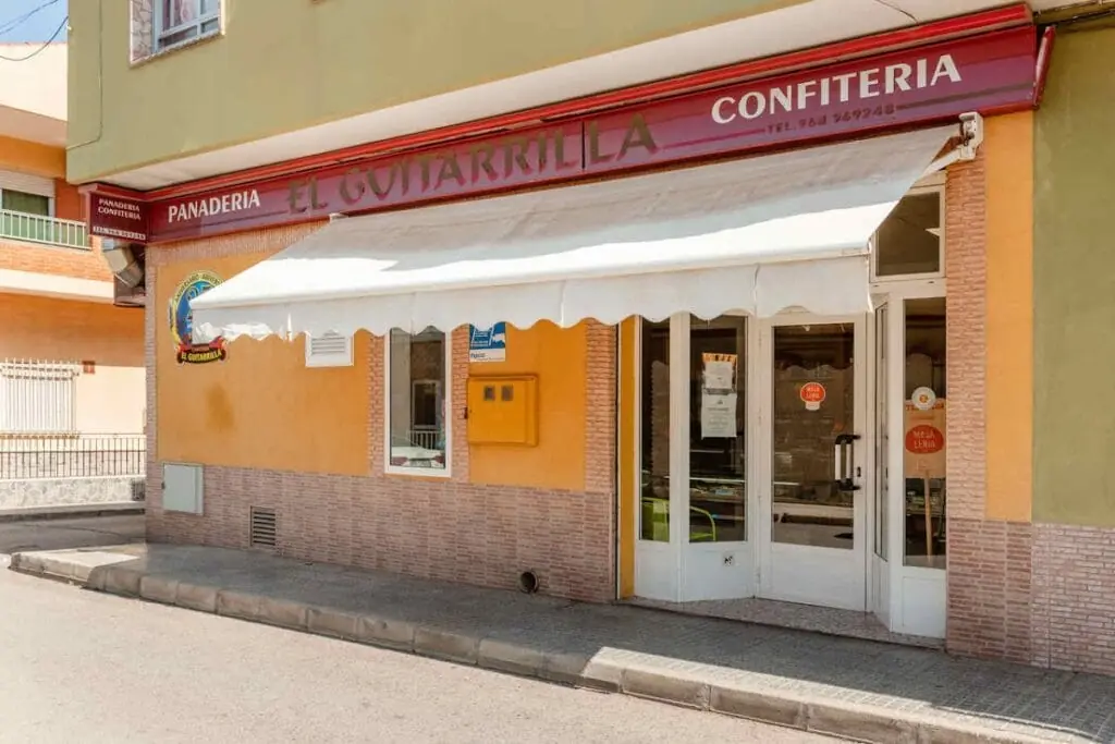 Panaderia y confiteria el guitarrilla – panadería y confitería artesanal en Los Belones, imagen 1