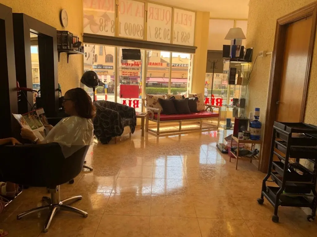 Interior de Peluqueria Norma en La Manga
