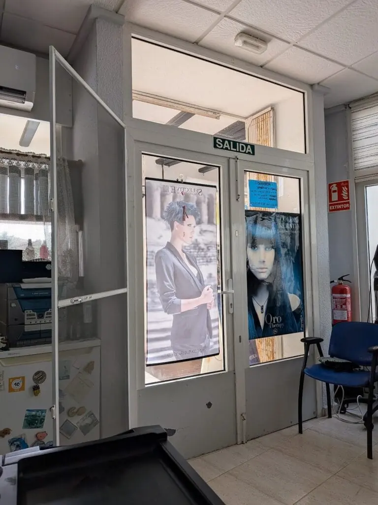 Interior de Peluquería Nuevo Look en La Manga
