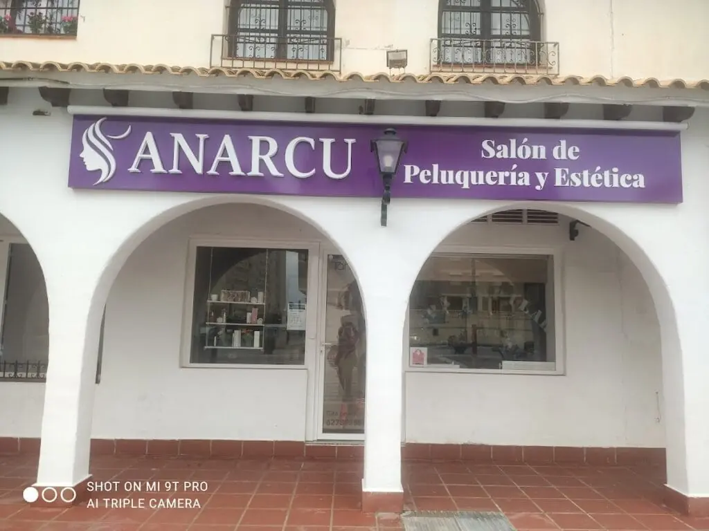Fachada de Peluqueria Y Estetica Anarcu en La Manga
