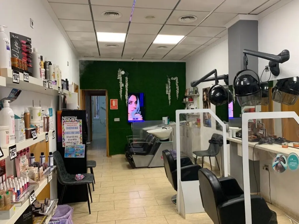Interior de Peluqueria y Estetica Anays en Los Nietos